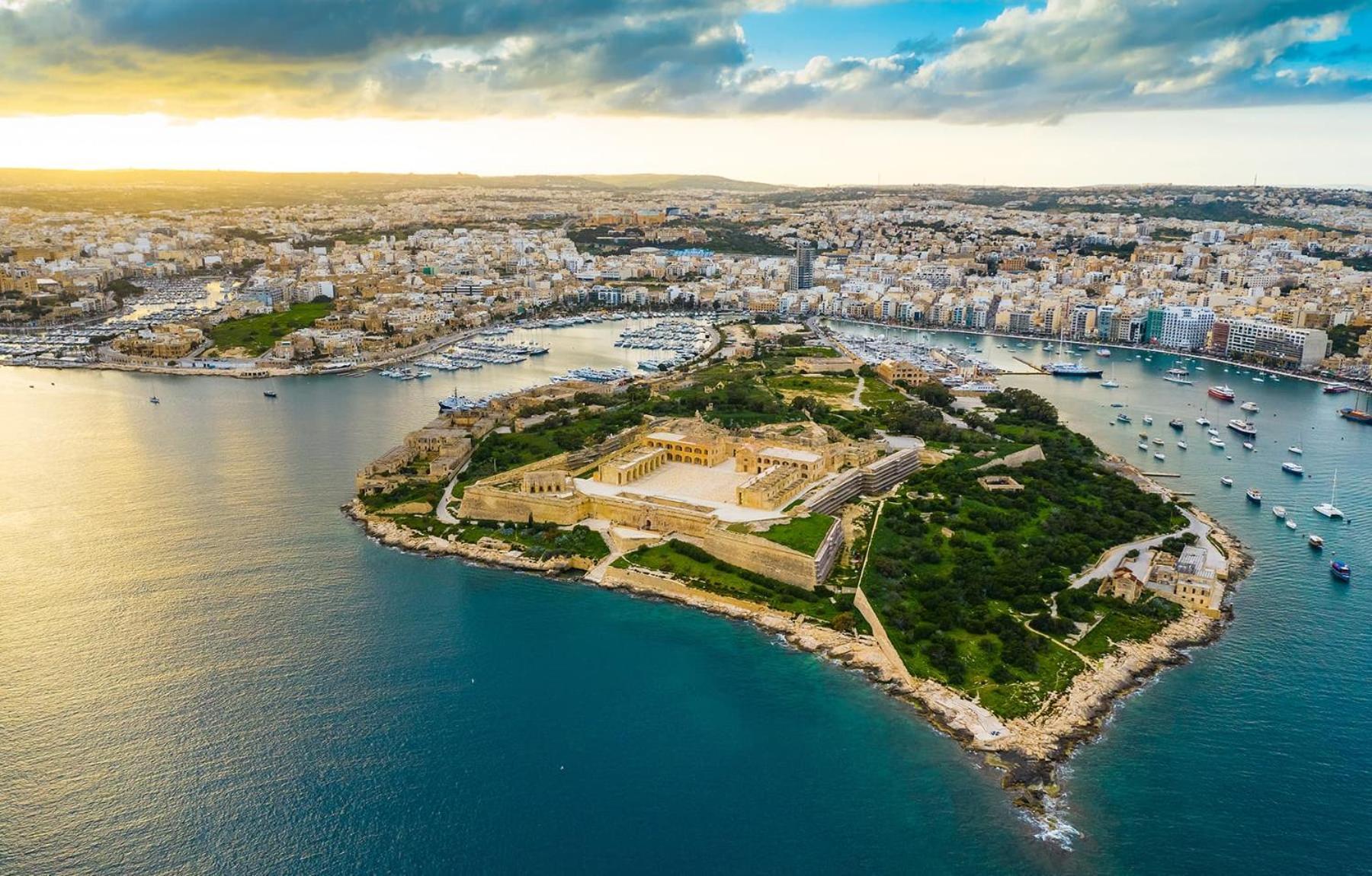 A Lovely 3 Bedroom, 3 Baths Home In The Centre Of Gzira By 360 Estates Buitenkant foto