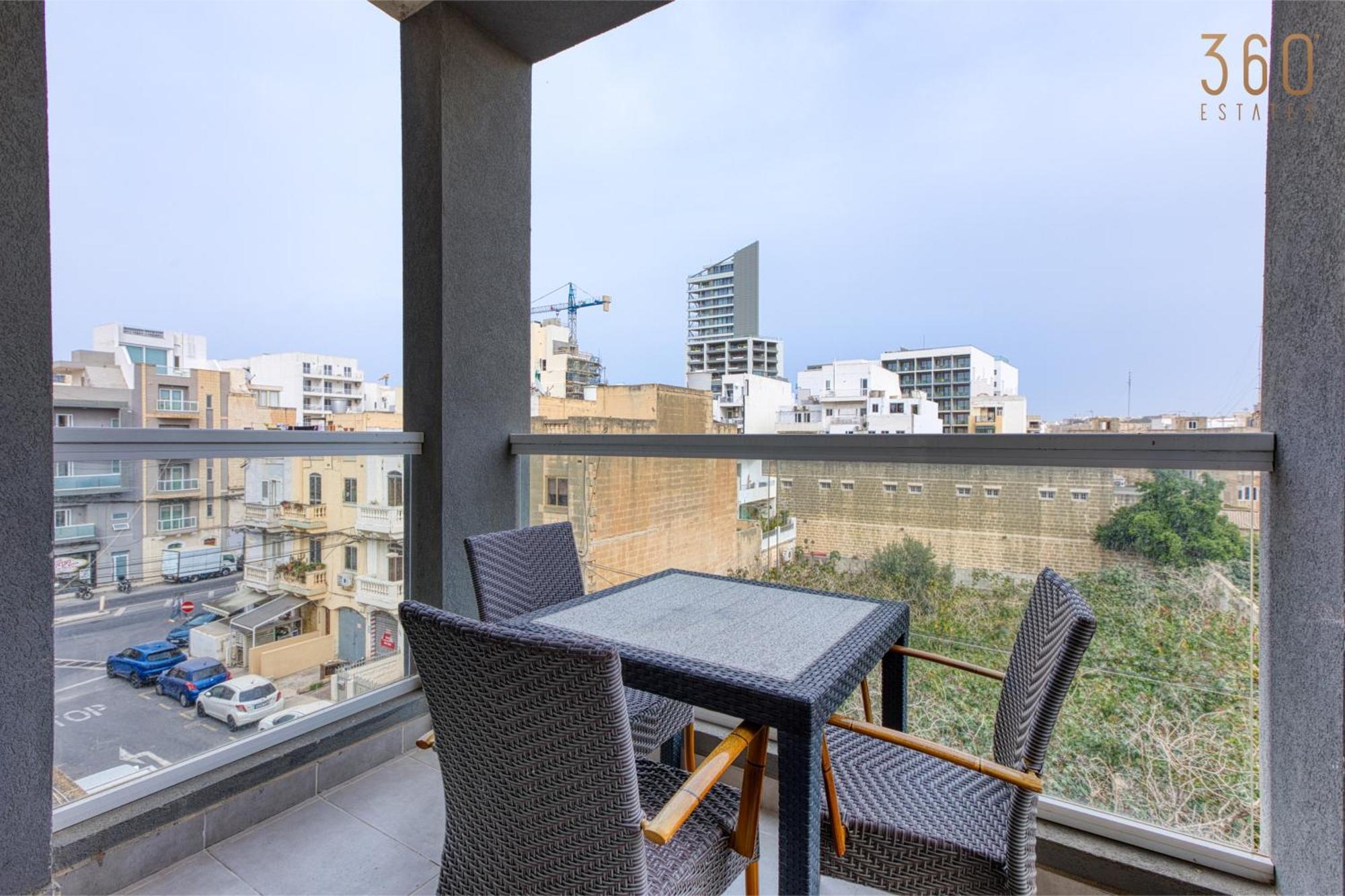 A Lovely 3 Bedroom, 3 Baths Home In The Centre Of Gzira By 360 Estates Buitenkant foto