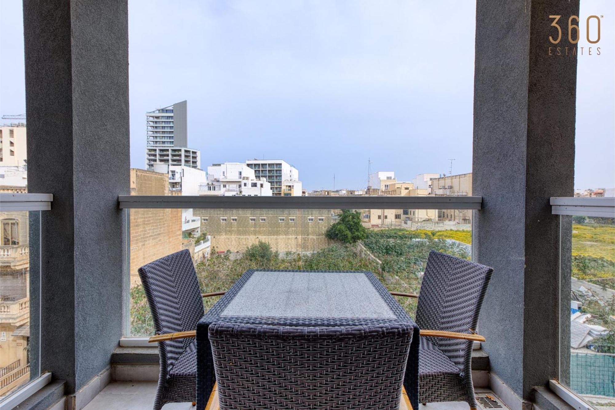 A Lovely 3 Bedroom, 3 Baths Home In The Centre Of Gzira By 360 Estates Buitenkant foto